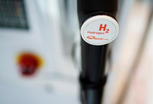 氢能自行车、无人机、充电器等应用场景，燃料电池轻量级应用如何破局？