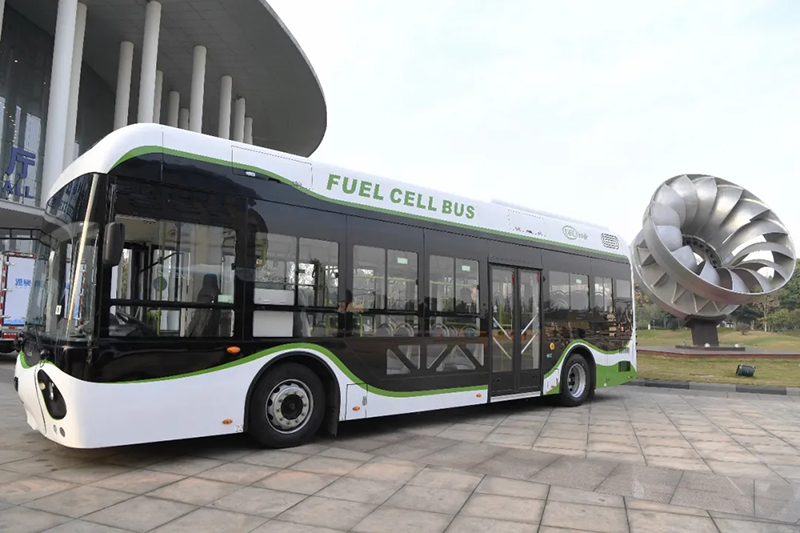 东方氢能签订全国首例“高原”氢燃料电池公交项目