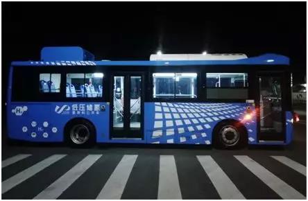 我国首台低压储氢燃料电池公交车研制成功